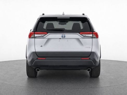 Used 2024 Toyota RAV4 XLE AWD/4WD image 7