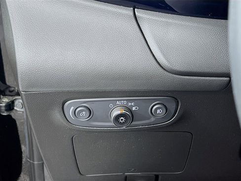 Used 2023 Buick Encore GX Select image 9