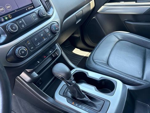 Used 2022 Chevrolet Colorado LT image 23