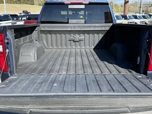 Used 2021 Chevrolet Silverado 1500 LT Trail Boss w/ Convenience Package II image 13