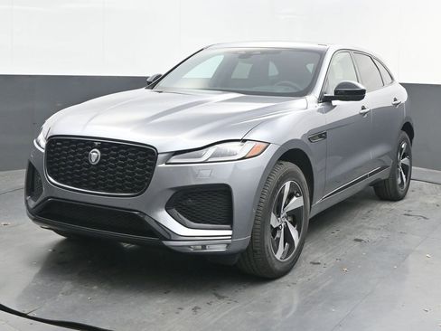 New 2026 Jaguar F-PACE R-Dynamic S image 3
