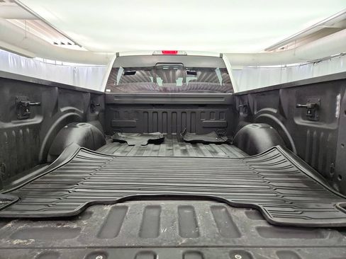 Used 2019 Ford F150 Platinum w/ Equipment Group 701A Luxury AWD/4WD image 34