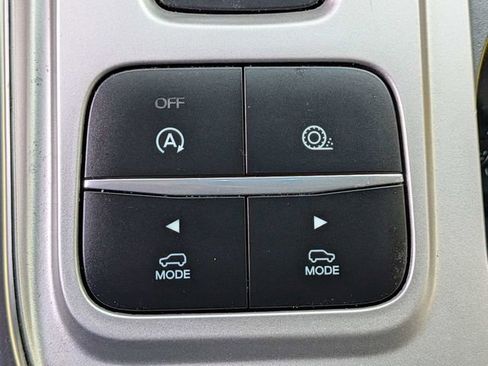 Used 2021 Ford Explorer XLT w/ Equipment Group 202A RWD image 26