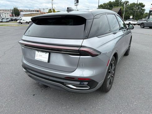 Certified 2025 Lincoln Nautilus Reserve AWD/4WD image 5
