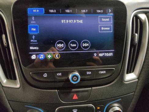 Used 2019 Chevrolet Malibu LS image 25