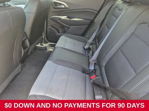 Used 2025 Chevrolet Trax LT w/ LT Convenience Package FWD image 25