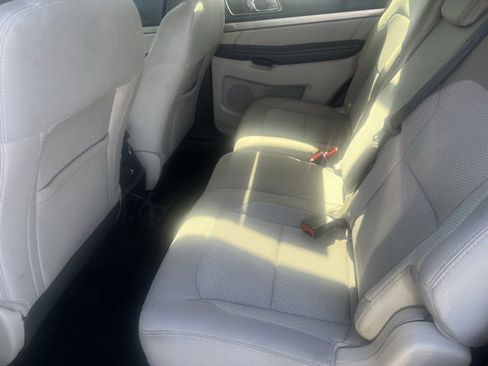 Used 2018 Ford Explorer XLT w/ Equipment Group 201A image 25