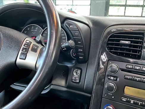 Used 2010 Chevrolet Corvette Convertible w/ Preferred Equipment Group RWD image 16