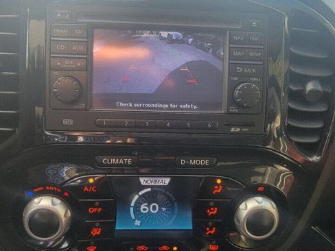 Used 2013 Nissan Juke SL image 11