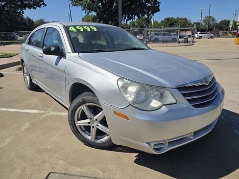 Used 2010 Chrysler Sebring Touring FWD image 26