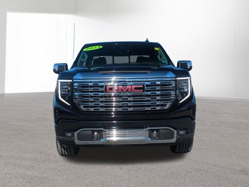 Used 2023 GMC Sierra 1500 Denali w/ Denali Reserve Package AWD/4WD image 2