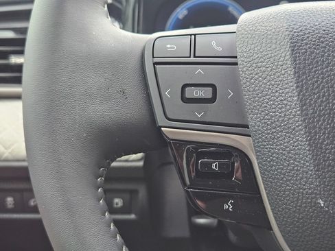 Used 2026 Toyota Camry XLE FWD image 23