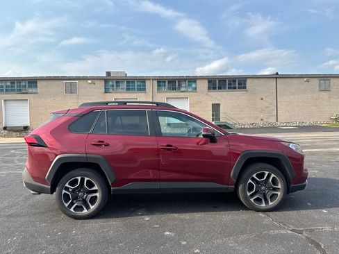 Used 2019 Toyota RAV4 Adventure w/ Cold Weather Package AWD/4WD image 4