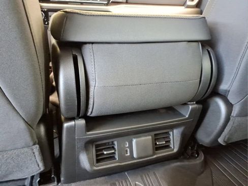 New 2026 GMC Sierra 1500 SLE AWD/4WD image 7