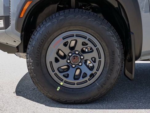 New 2026 Nissan Frontier PRO-4X AWD/4WD image 11