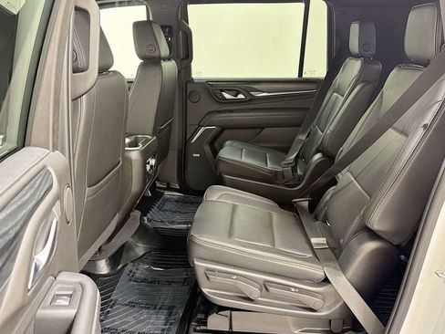 Used 2022 GMC Yukon XL Denali AWD/4WD image 24