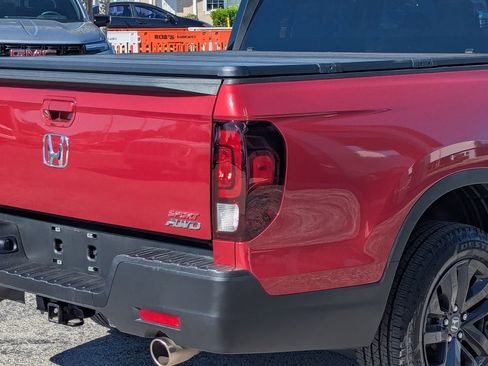 Used 2023 Honda Ridgeline Sport image 7