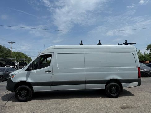 Used 2022 Mercedes-Benz Sprinter 2500 image 5
