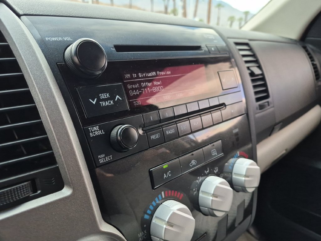 Used 2010 Toyota Tundra 4x4 Double Cab image 23