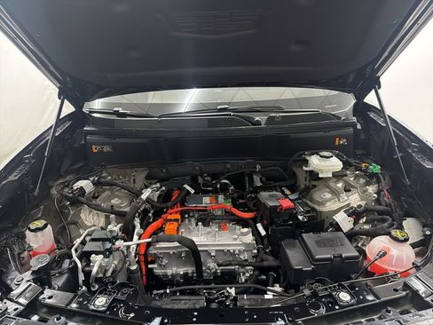 Used 2026 Cadillac Vistiq Luxury w/ LPO, Floor Liner Package image 34