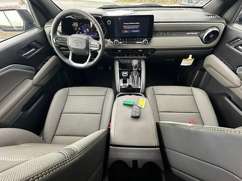 New 2026 Chevrolet Colorado ZR2 w/ Technology Package image 19