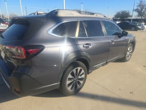 Used 2023 Subaru Outback Limited image 3
