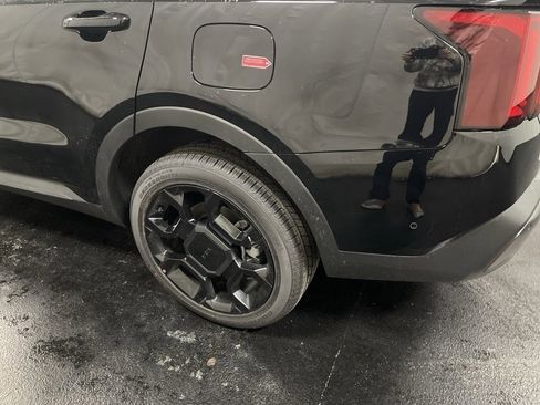 Used 2025 Kia Sorento SX image 80