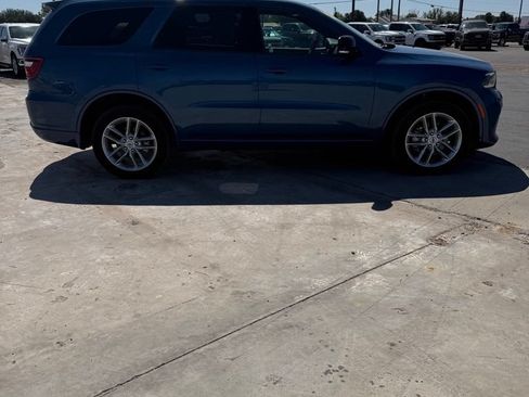 Used 2025 Dodge Durango GT AWD/4WD image 3