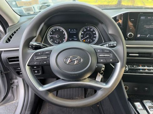 Used 2023 Hyundai Sonata SE FWD image 14