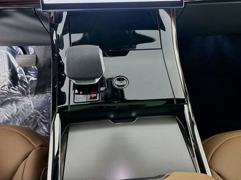 New 2026 Land Rover Range Rover Sport SE image 18