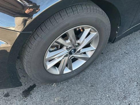 Used 2020 Kia Optima LX image 10