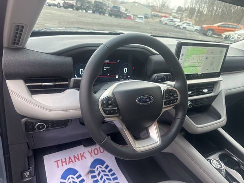 New 2026 Ford Explorer Active w/ Active Comfort Package AWD/4WD image 12