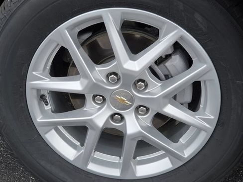 Used 2024 Chevrolet Equinox LT AWD/4WD image 9