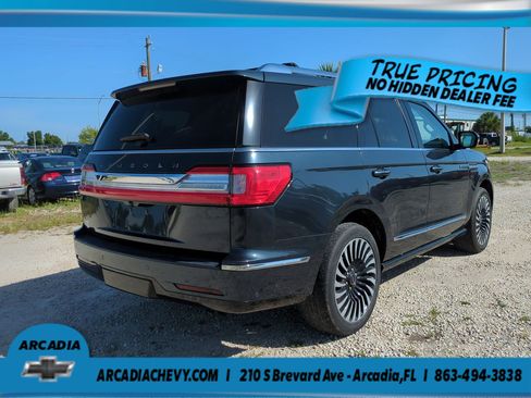 Used 2021 Lincoln Navigator Black Label w/ Cargo Convenience Package AWD/4WD image 4