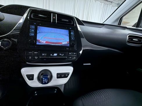 Used 2017 Toyota Prius Prime Plus image 11