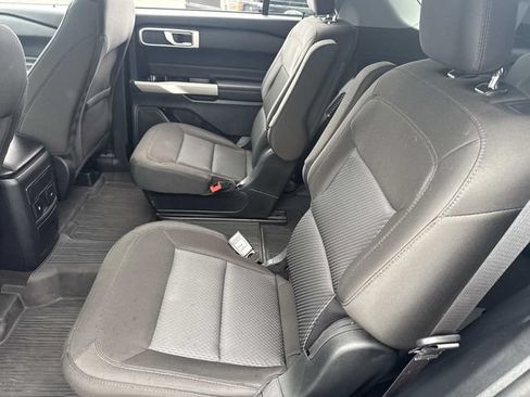 Used 2024 Ford Explorer XLT AWD/4WD image 20