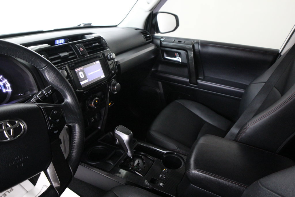 Used 2019 Toyota 4Runner TRD Off-Road Premium AWD/4WD image 19