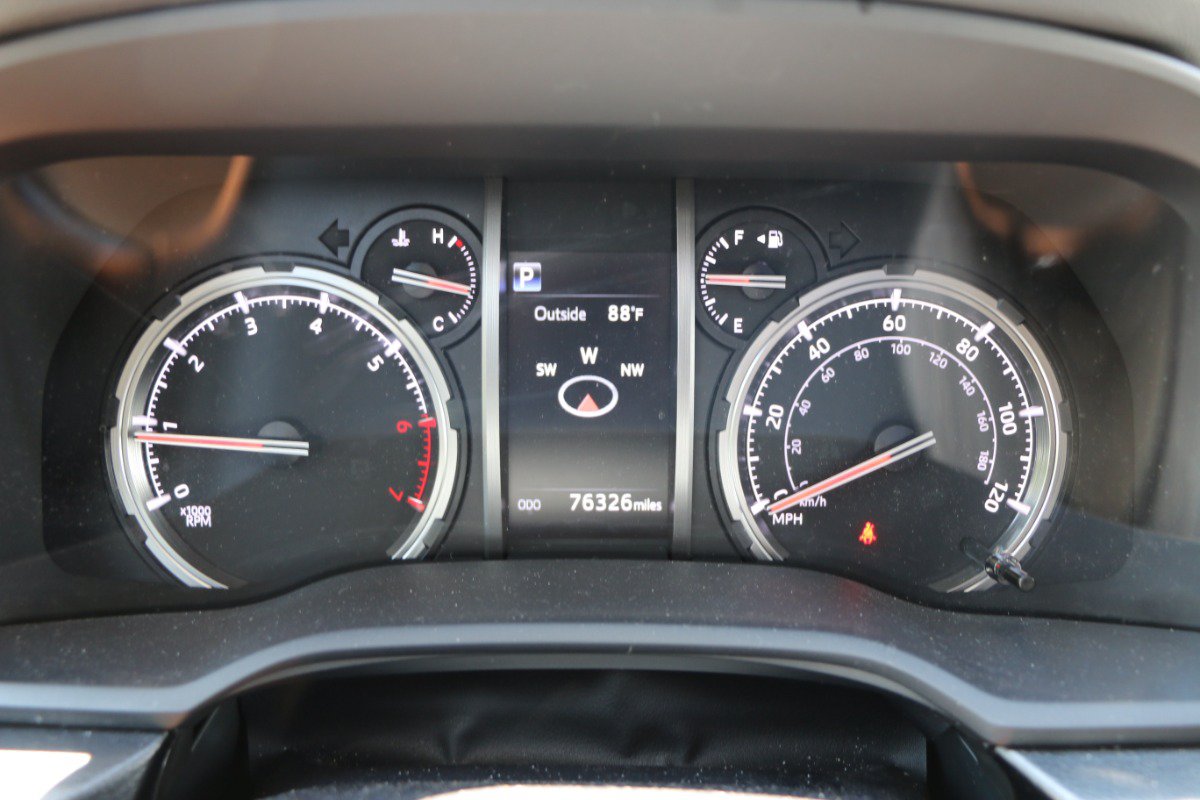 Used 2021 Toyota 4Runner Venture w/ Moonroof Package AWD/4WD image 32