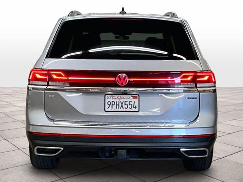 Used 2024 Volkswagen Atlas SE AWD/4WD image 7