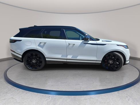 Certified 2025 Land Rover Range Rover Velar Dynamic HSE AWD/4WD image 4