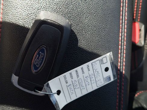 Used 2025 Ford Escape ST-Line image 19