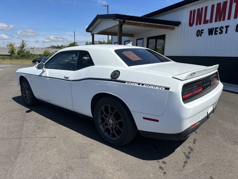 Used 2018 Dodge Challenger GT image 11
