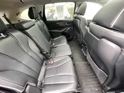 Used 2024 Acura MDX SH-AWD w/ Advance Package image 23