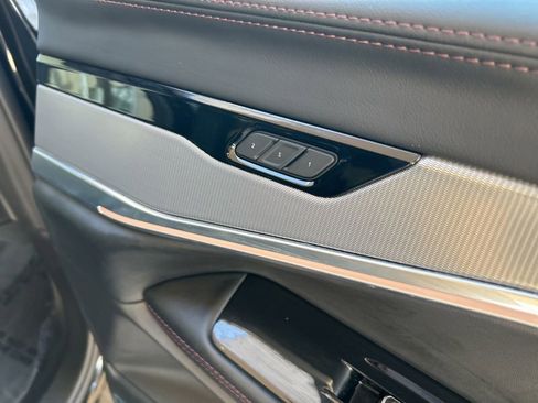 Used 2024 Jeep Wagoneer Launch Edition image 29