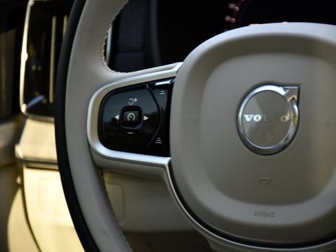 New 2026 Volvo XC90 B6 Ultra image 23