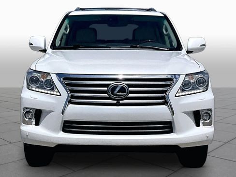 Used 2014 Lexus LX 570 4WD image 4