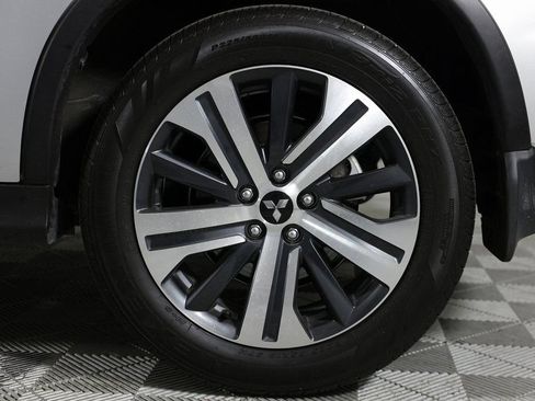 Used 2025 Mitsubishi Outlander Sport ES AWD/4WD image 34
