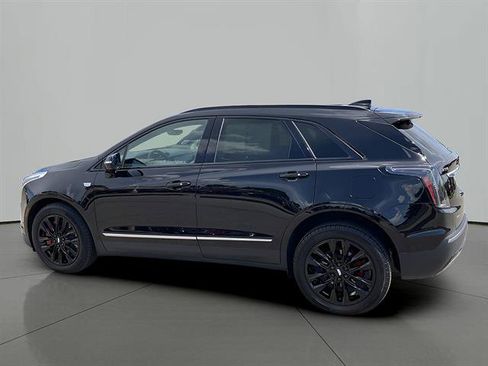 Certified 2023 Cadillac XT5 Sportv w/ Technology Package AWD/4WD image 2