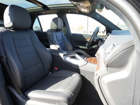 Certified 2025 Mercedes-Benz GLE 580 4MATIC image 40