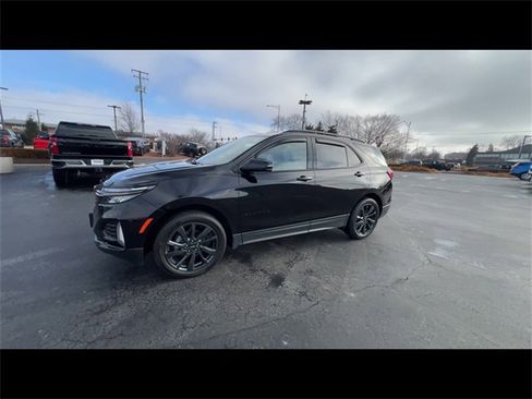 Certified 2023 Chevrolet Equinox RS image 4